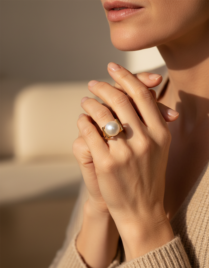 Vintage Gold Pearl Inlay Ring
