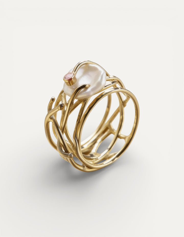 Vintage Delicate Gold Pearl Ring