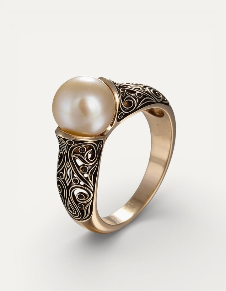 Vintage Gold Pearl Ring