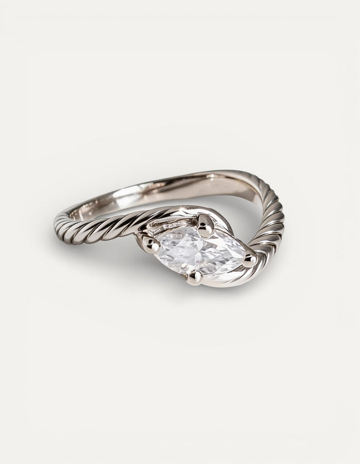 Vintage Silver Wave Cubic Zirconia Ring