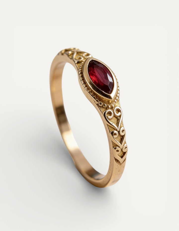 Vintage Gold Red Crystal Ring