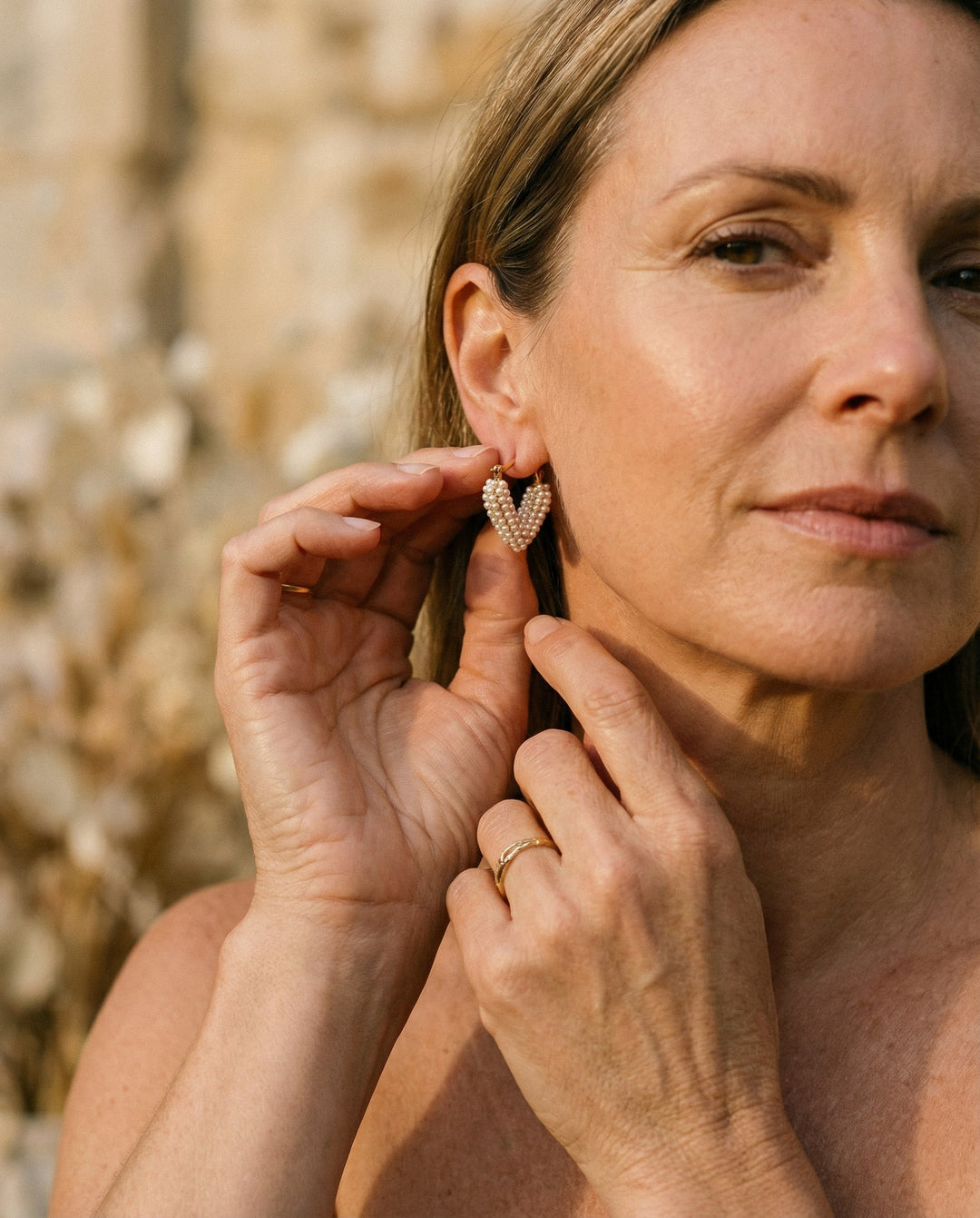 Elegant Heart-Shaped Pearl Inlay Earrings