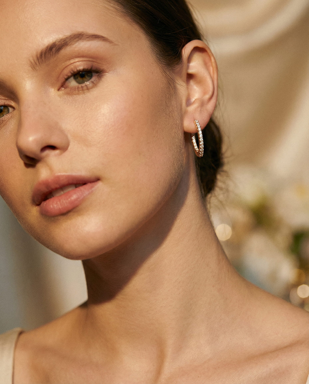 Elegant Sparkling Pointed Earrings