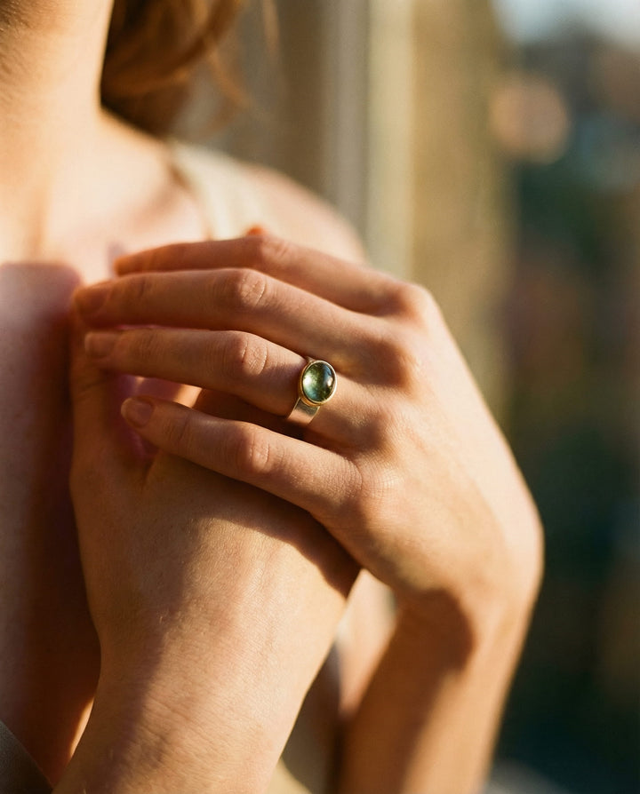 Vintage Green Round Stone Ring