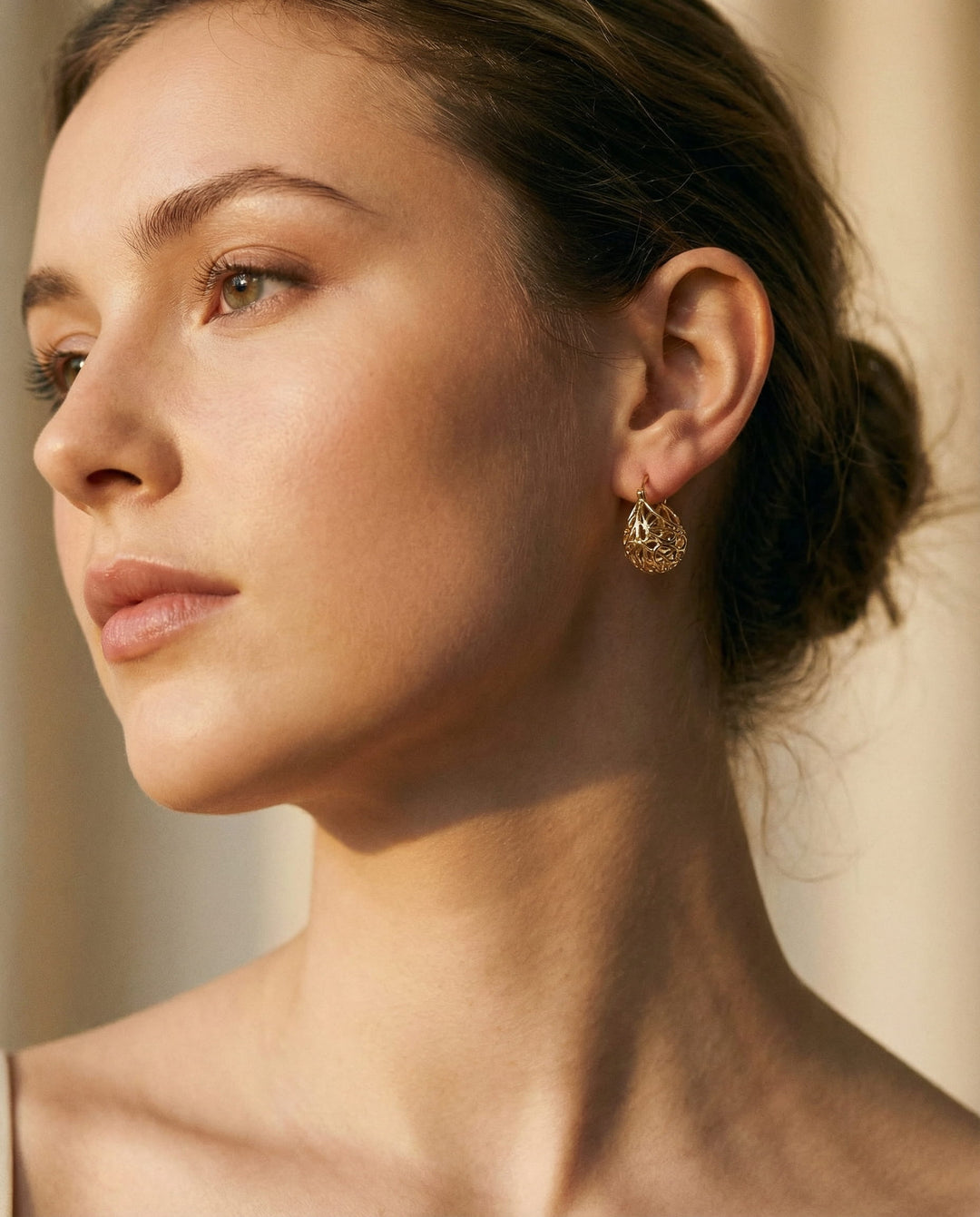 Vintage Gold Hollow Teardrop Earrings