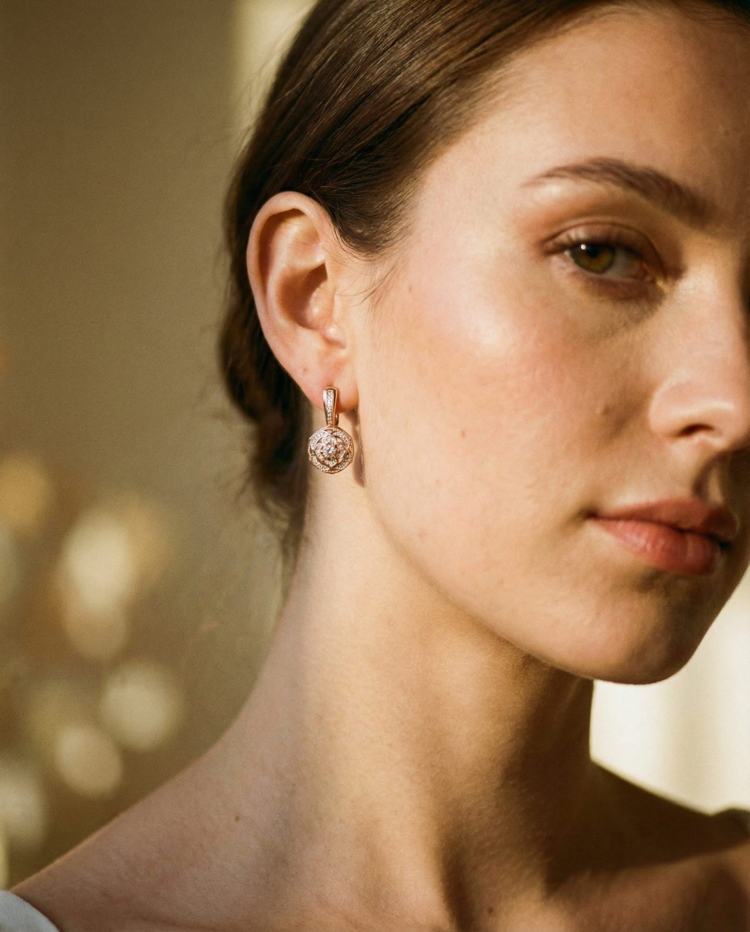 Elegant Round Cubic Zirconia and Gold Earrings