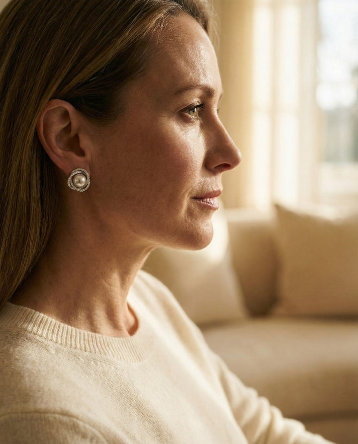 Elegant Sparkling Spiral Pearl Earrings