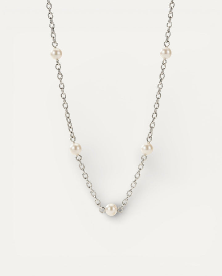 Elegant Sparkling Pearl Necklace