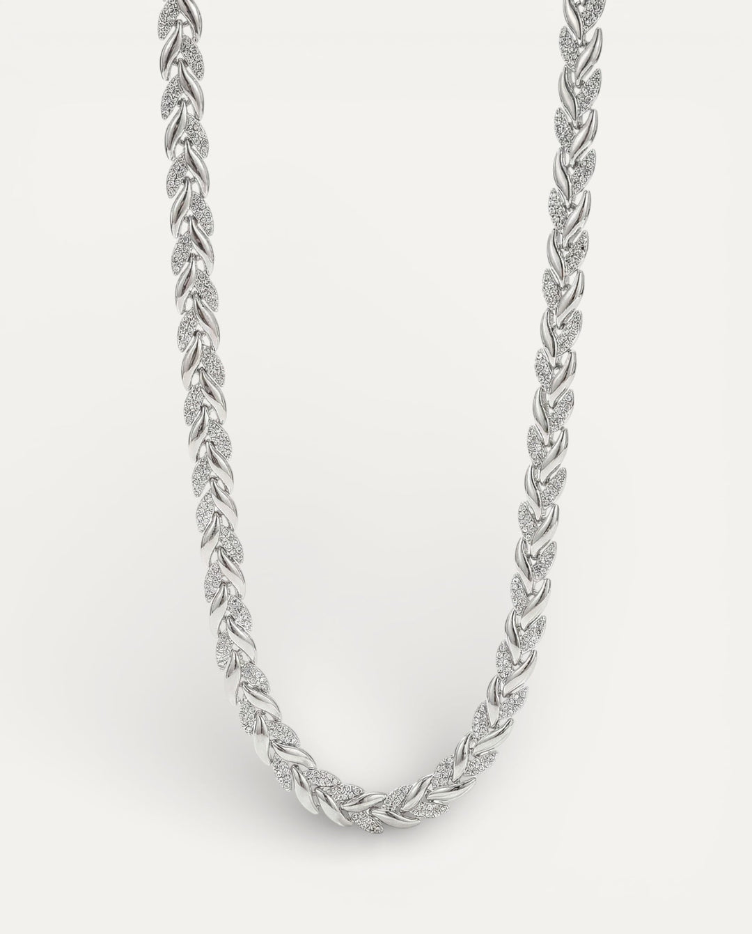 Elegant Fish Tail Glass and Gemstone Set