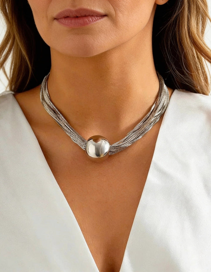 Elegant Gold Necklace