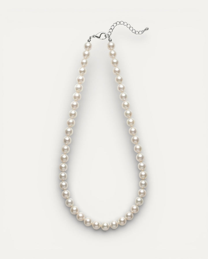 Timeless Vintage Pearl Necklace